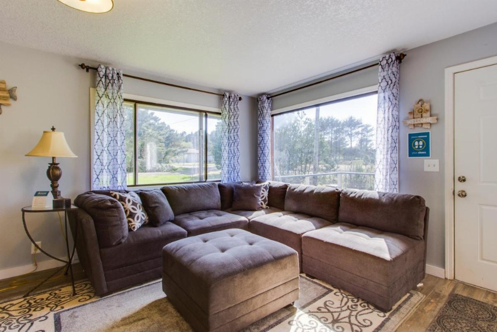 Pacific Breeze Hideaway Image 22